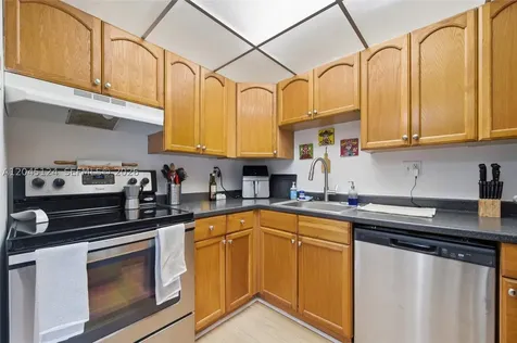 2520 N Andrews Avenue Wilton Manors FL 33311
