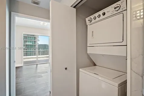 60 SW 13th Street Miami FL 33130
