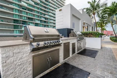 60 SW 13th Street Miami FL 33130