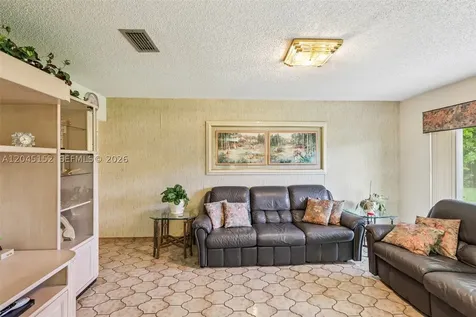 13394 SW 1st Terrace Miami FL 33184