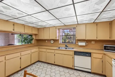13394 SW 1st Terrace Miami FL 33184