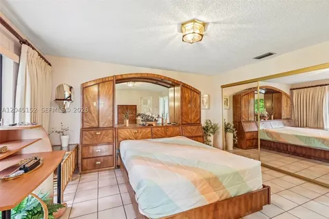 13394 SW 1st Terrace Miami FL 33184