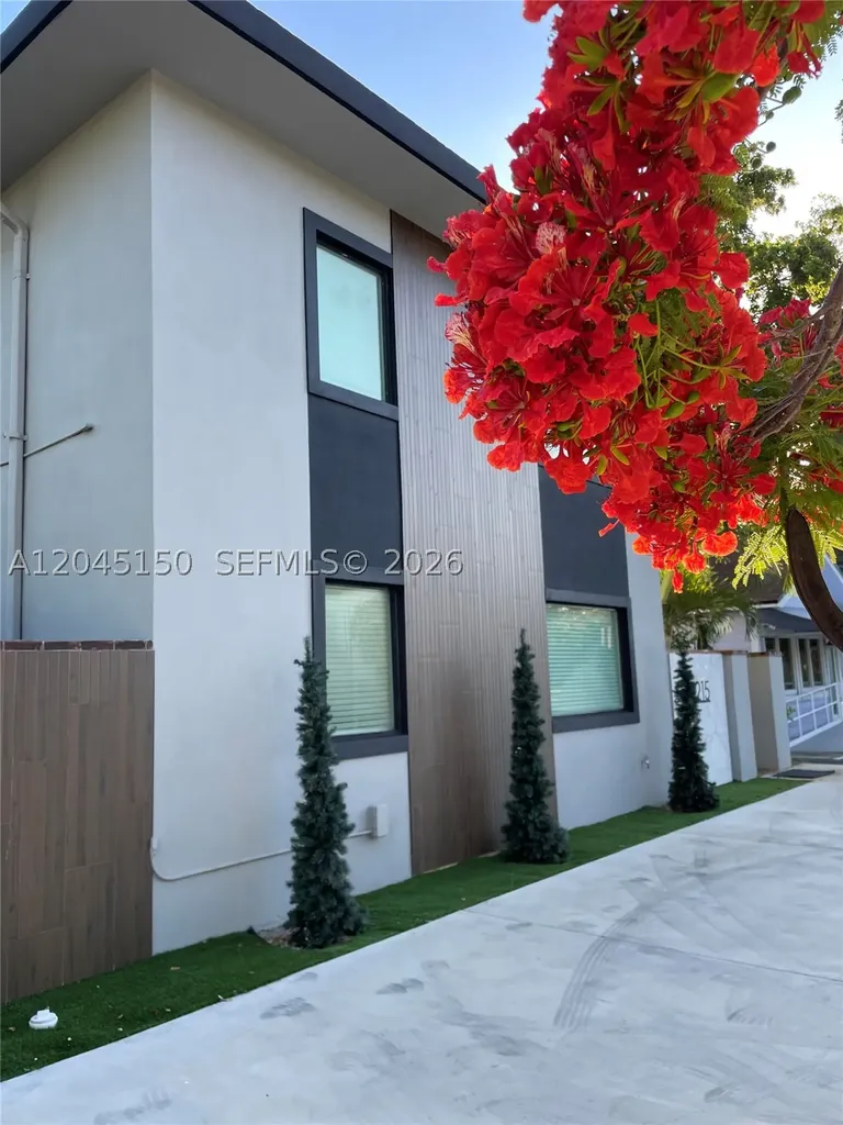1215 E Broward Boulevard Fort Lauderdale FL 33301