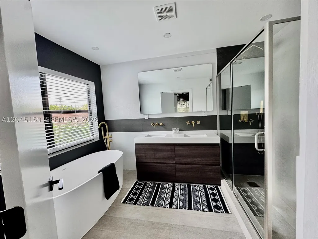 1215 E Broward Boulevard Fort Lauderdale FL 33301