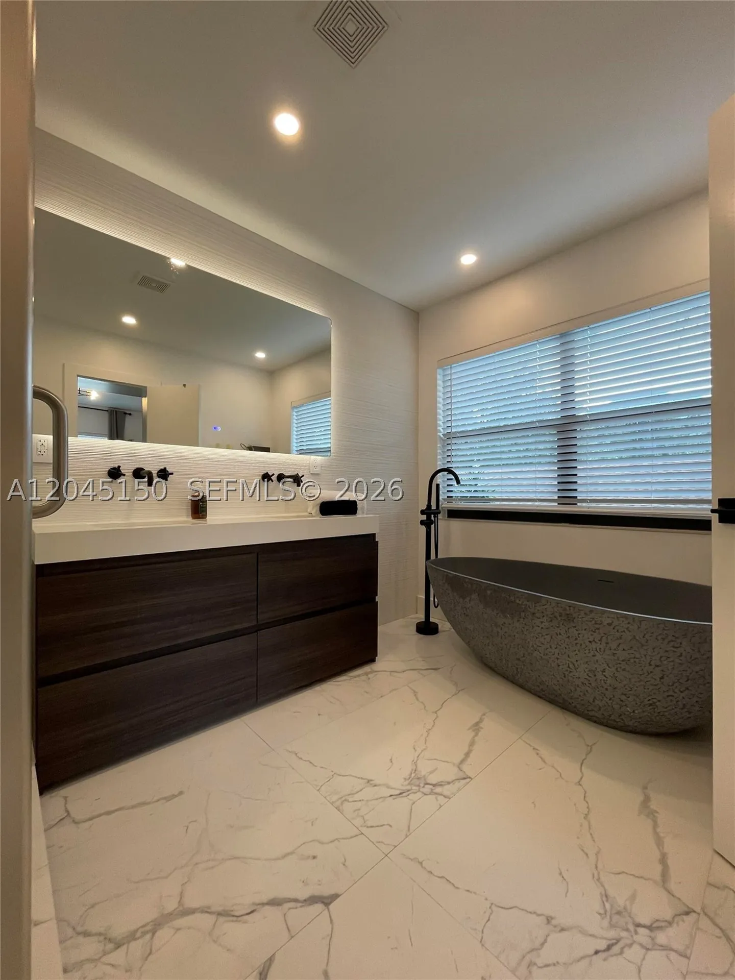 1215 E Broward Boulevard Fort Lauderdale FL 33301