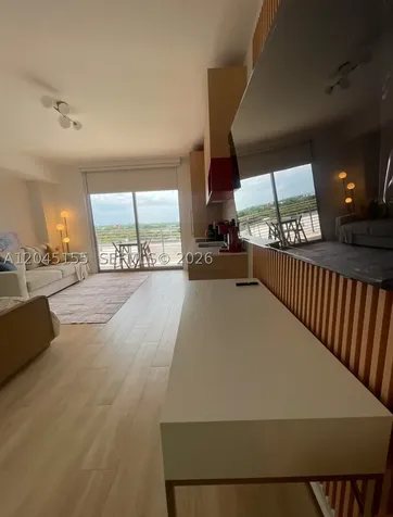90 NE 32 Miami FL 33137