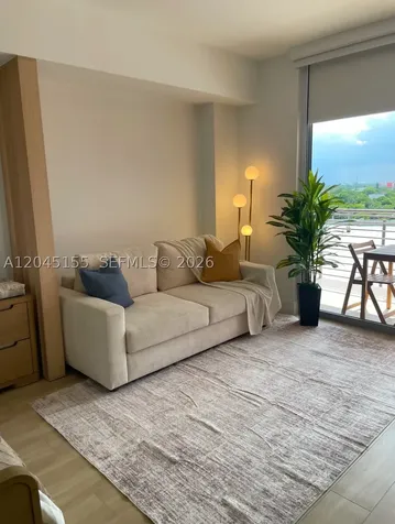 90 NE 32 Miami FL 33137