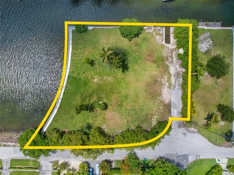 1132 NE 84th Street Miami FL 33138