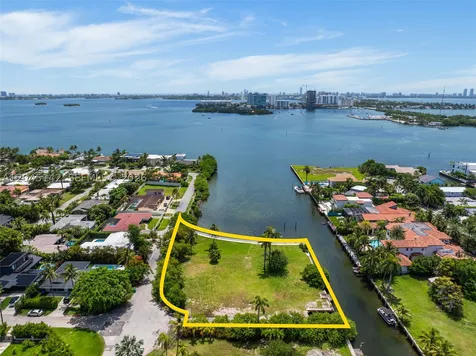 1132 NE 84th Street Miami FL 33138