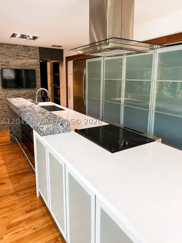 325 NE 126th Street North Miami FL 33161