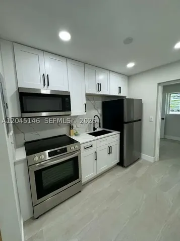 4708 SW 33rd Avenue Dania Beach FL 33312