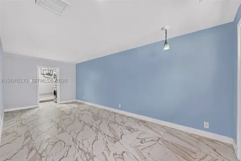 1805 N Dixie Highway Fort Lauderdale FL 33305