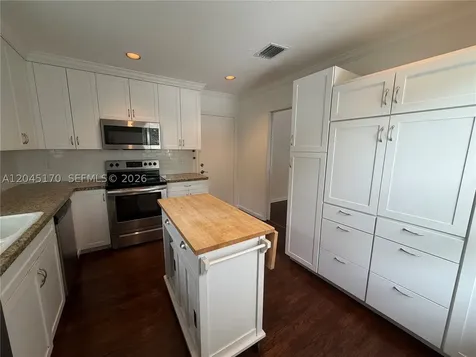 1420 Baracoa Avenue Coral Gables FL 33146