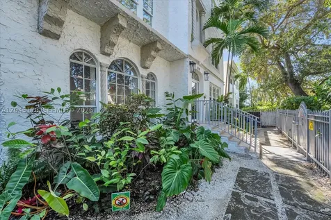 1559 Michigan Avenue Miami Beach FL 33139