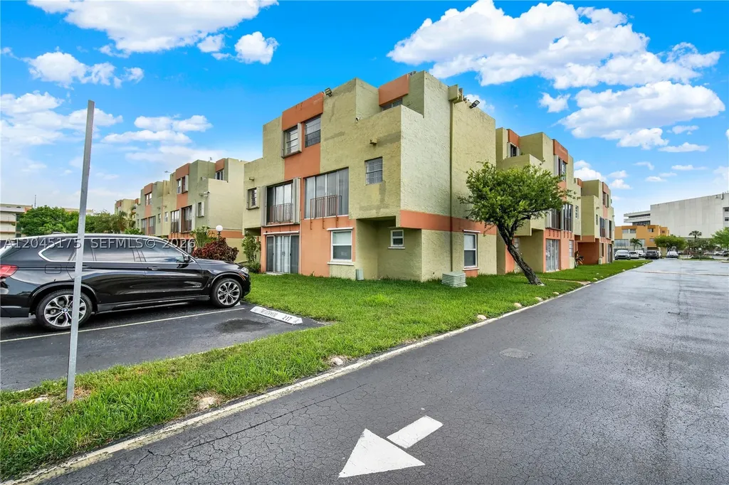 9390 W Flagler Street Miami FL 33174