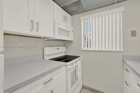 9390 W Flagler Street Miami FL 33174