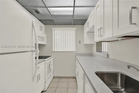 9390 W Flagler Street Miami FL 33174