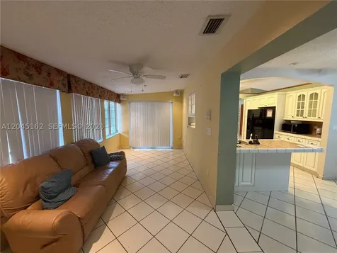 3262 SW 139th Place Miami FL 33175