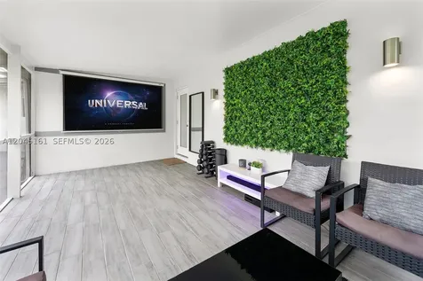 1724 71st Street Miami Beach FL 33141