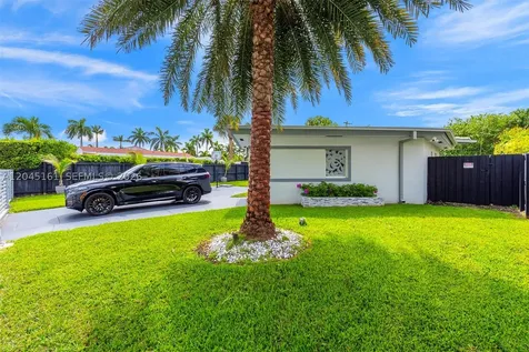 1724 71st Street Miami Beach FL 33141