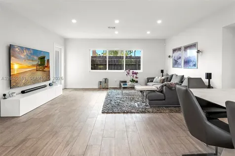 1724 71st Street Miami Beach FL 33141