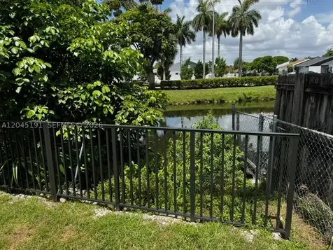 158 SW 96th Court Miami FL 33174