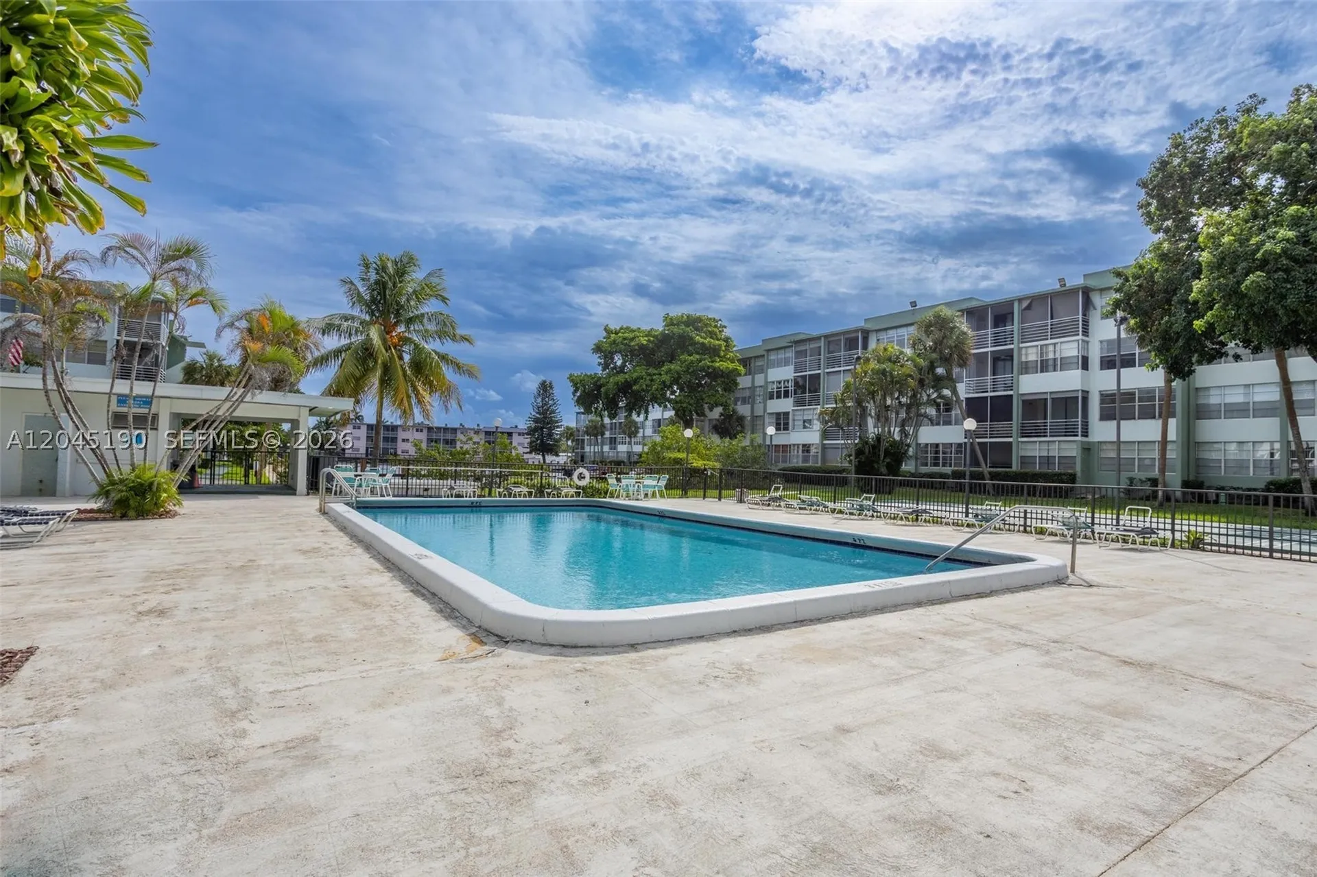 2771 Taft Street Hollywood FL 33020