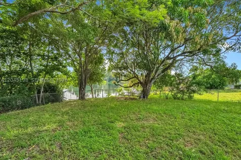 13415 NW 22nd Avenue Miami FL 33167