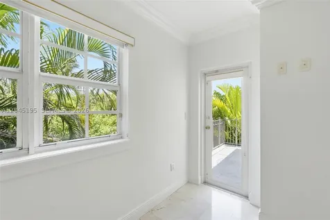 592 Fernwood Road Key Biscayne FL 33149