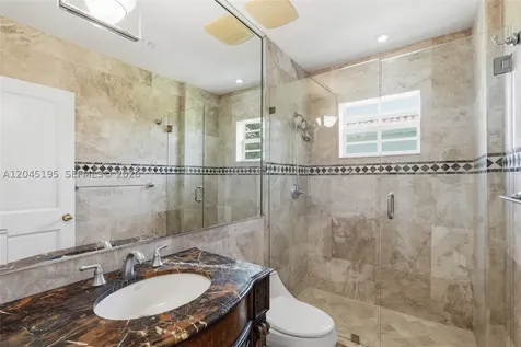 592 Fernwood Road Key Biscayne FL 33149