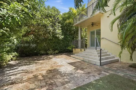 592 Fernwood Road Key Biscayne FL 33149