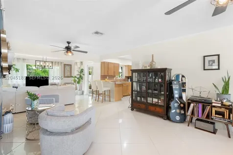 2601 NE 27th Way Fort Lauderdale FL 33306