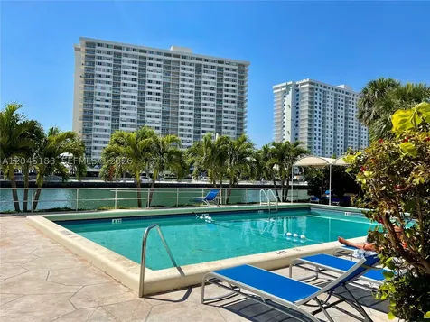 220 Kings Point Drive Sunny Isles Beach FL 33160