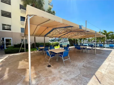220 Kings Point Drive Sunny Isles Beach FL 33160