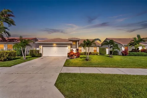 4461 NW 20th Avenue Oakland Park FL 33309