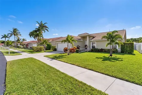 4461 NW 20th Avenue Oakland Park FL 33309