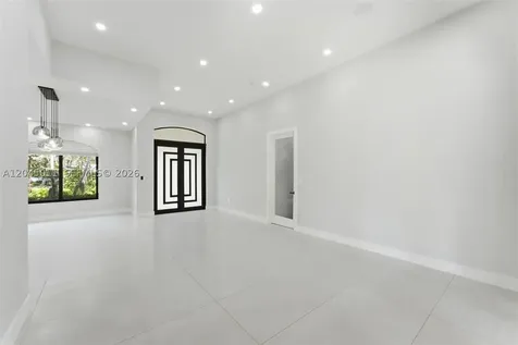 16615 SW 82nd Court Palmetto Bay FL 33157