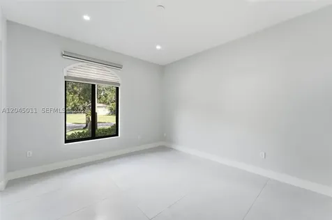 16615 SW 82nd Court Palmetto Bay FL 33157