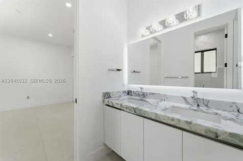 16615 SW 82nd Court Palmetto Bay FL 33157