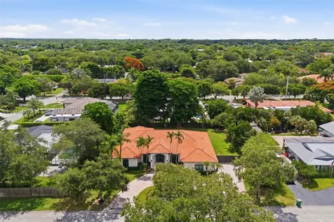 16615 SW 82nd Court Palmetto Bay FL 33157