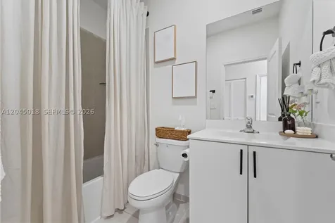 22961 SW 99th Avenue Cutler Bay FL 33190