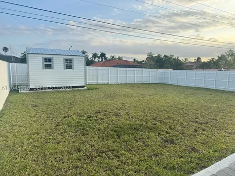 12760 SW 215th Terrace Miami FL 33177