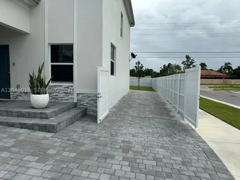12760 SW 215th Terrace Miami FL 33177