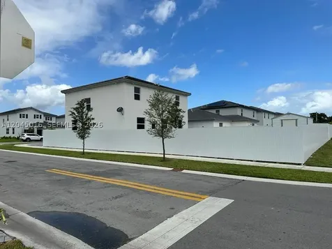 12760 SW 215th Terrace Miami FL 33177