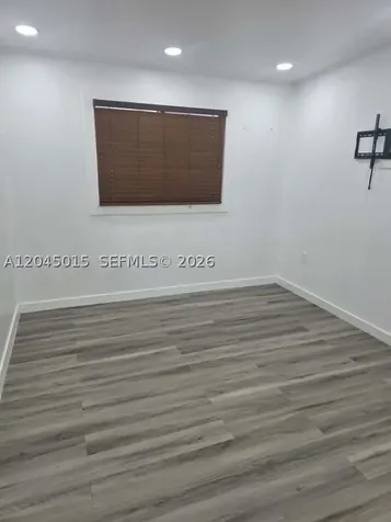 23 Miami Gardens Road West Park FL 33023