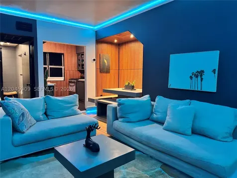736 13th Street Miami Beach FL 33139