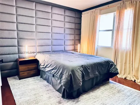 736 13th Street Miami Beach FL 33139