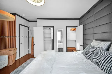 736 13th Street Miami Beach FL 33139