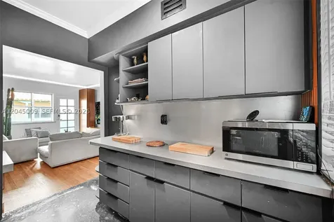736 13th Street Miami Beach FL 33139