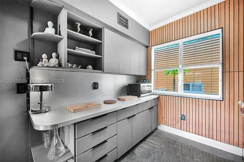 736 13th Street Miami Beach FL 33139